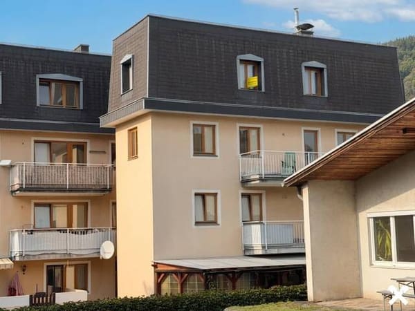 Immobilie in Gloggnitz - Mitten in Gloggnitz! 3-Zimmer-Wohnung im Dachgeschoss! - Bild 0