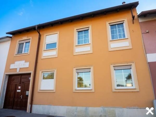 Immobilie in Mannersdorf am Leithagebirge - Großzügiges Einfamilienhaus mit 8 Zimmern - Bild 0