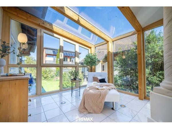 Immobilie in Wimmsiedlung - Zwei Wohnwelten. Ein außergewöhnliches Zuhause in Seekirchen bei Salzburg - Bild 4