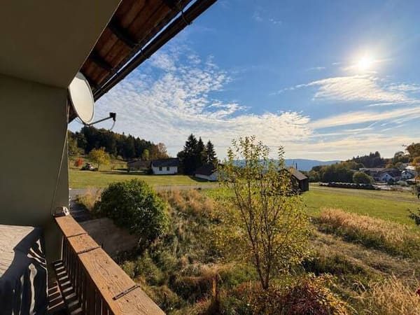 Immobilie in Kirchschlag - Traumhafte Ruhelage, großzügiger Garten und viel Potenzial - Dieses Haus wartet auf neue Ideen - Bild 0