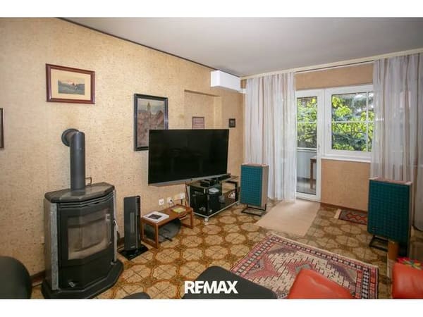 Immobilie in Mautern an der Donau - Großzügige 3-Zi-Wohnung mit Loggia & Stellplatz in Mautern - Adaptierungsbedarf! - Bild 0