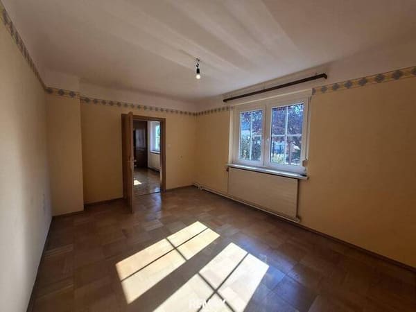 Immobilie in St. Pölten - Klassisches Einfamilienhaus mit sonnigem Wintergarten in Spratzern - Bild 3