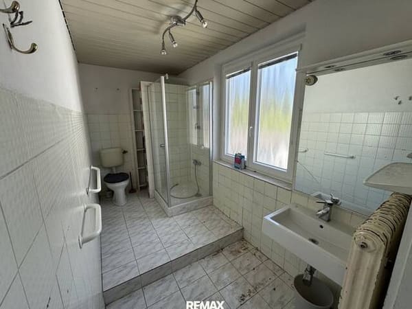 Immobilie in Tulln an der Donau - Wohnhaus mit drei Geschossen und individuellen Gestaltungsmöglichkeiten in Tulln - Bild 2