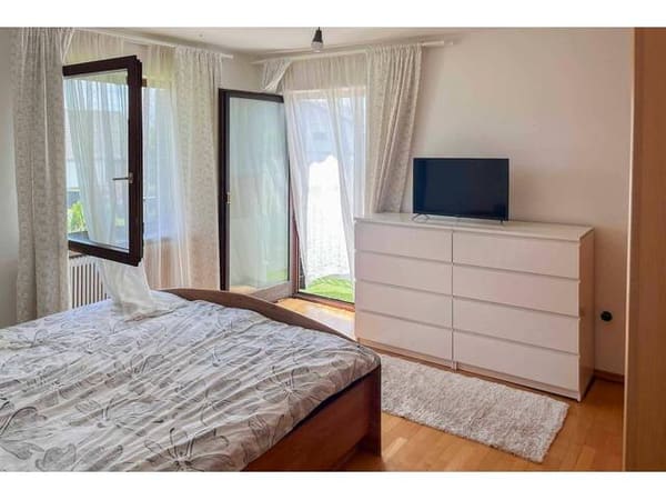 Immobilie in Schamberg - Ein,- oder Zweifamilienhaus mit großem Grundstück in ruhiger Seitenlage in Schamberg - Bild 4