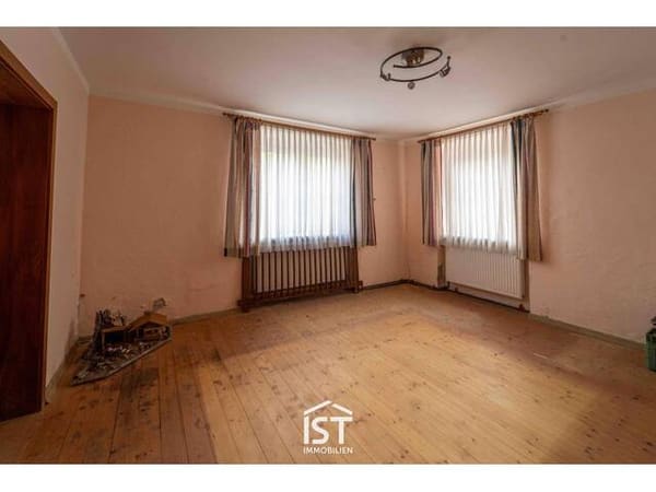 Immobilie in St. Veit im Innkreis - St. Veit im Innkreis - Zum Sanieren: Wohnhaus mit 7 Zimmern und Werkstatt - Bild 3