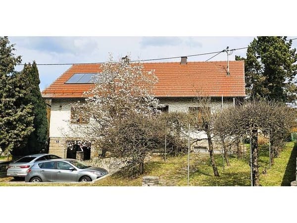 Immobilie in Katsdorf - Wertbeständiges Ziegelmassivhaus: Großzügiges Wohnen, nachhaltige Energie und private Gartenoase - Bild 0