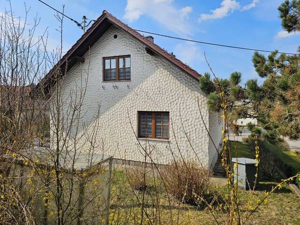 Immobilie in Katsdorf - Wertbeständiges Ziegelmassivhaus: Großzügiges Wohnen, nachhaltige Energie und private Gartenoase - Bild 3