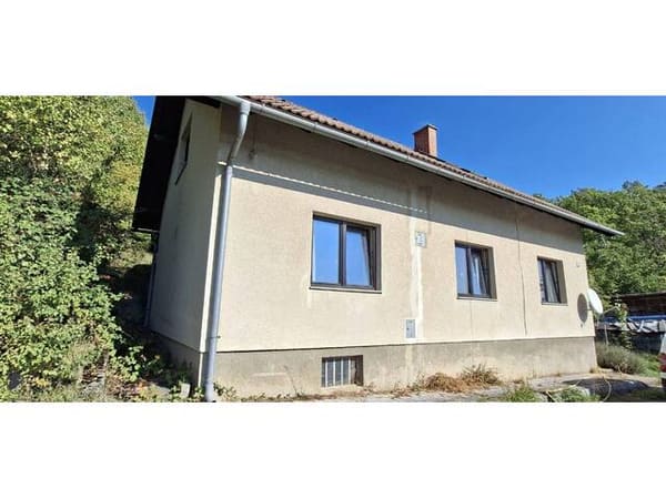 Immobilie in Brand-Laaben - RENOVIERUNGSOBJEKT MIT POTENZIAL! Einfamilienhaus auf ca. 1.651 m² Grundstück in Brand-Laaben - Bild 4