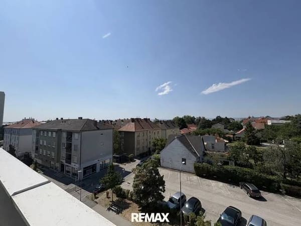 Immobilie in Eisenstadt - Großzügige 3-Zimmer-Wohnung im Herzen von Eisenstadt - viel Platz und individuelles Gestaltungspotenzial ! - Bild 0