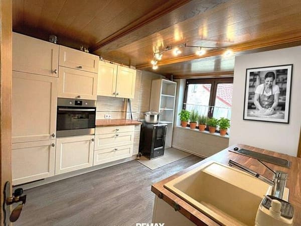 Immobilie in Bernhardsthal - Ein Haus für Individualisten – 74 m² Wohnfläche, plus Nutzfläche, plus Innenhof - Bild 0