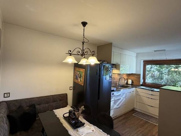 Immobilie in Schwaz - Schwaz: 4-Zimmer-Wohnung mit Garten, zwei Balkonen und vermieteter Garçonnière - Bild 2