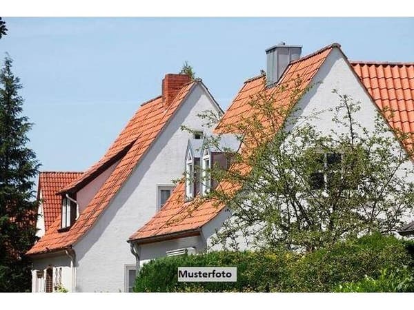 Immobilie in Brückl - Wohnhaus mit 86 m² Wohnfläche, Garage und Holzschuppen - Bild 0