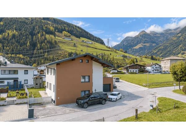 Immobilie in Mittersill - Modernes Einfamilienhaus mit Wellnessbereich in Golfplatznähe - Bild 0