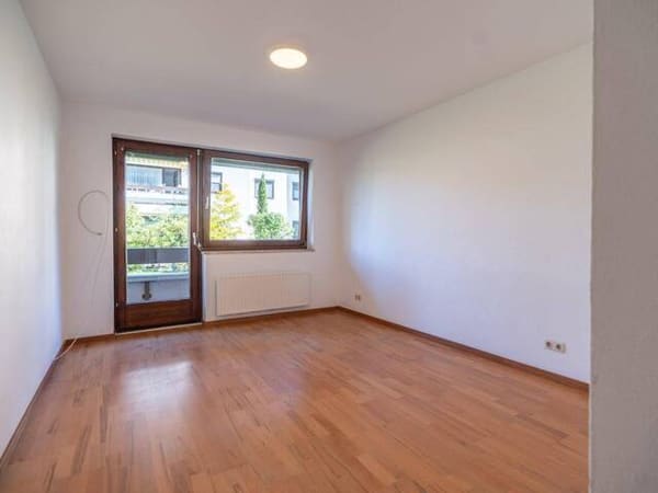 Immobilie in Bischofshofen - RUHEPOL | 3-Zimmer-Wohnung mit Kaminofen, Balkon & Tiefgarage - Bild 4