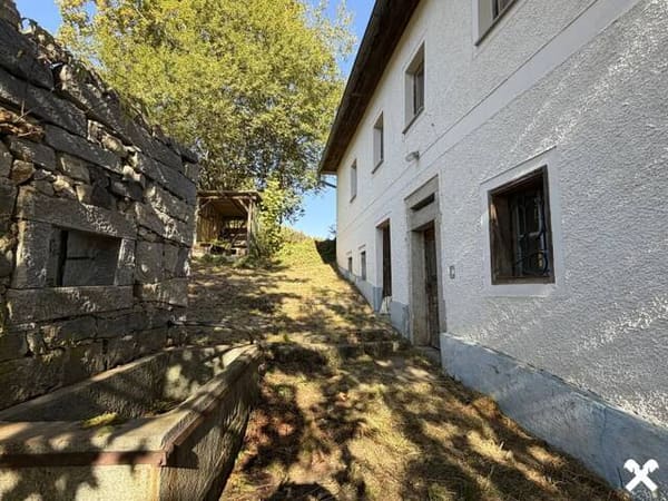 Immobilie in Julbach - Urig. Ursprünglich. Einzigartig. Historisches Landhaus in Ruhelage - Bild 4