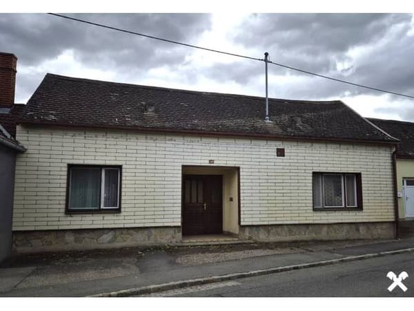 Immobilie in Zwingendorf - Sanierungsbedürftiges Haus mit Stadl - Bild 0