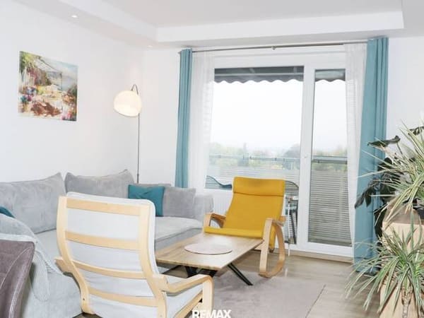 Immobilie in Wels - Über den Dächern der Stadt - stilvoll renoviert mit herrlichem Weitblick in zentraler Lage - Bild 0