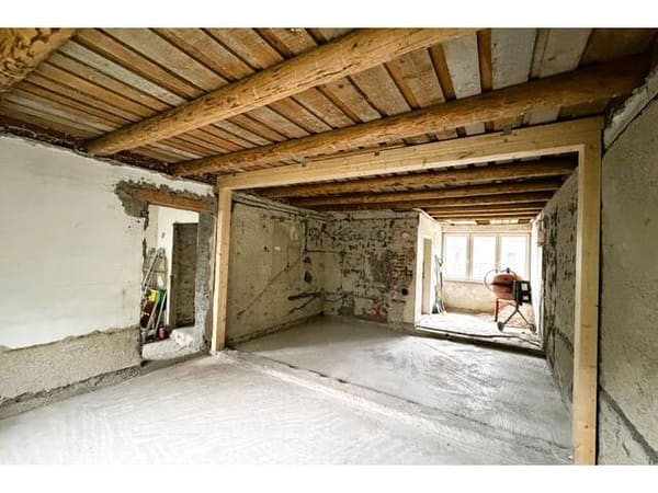 Immobilie in Stadl-Paura - ÄLTERES WOHNHAUS auf 470 m² Grundstück in ruhiger Siedlungslage - Bild 4