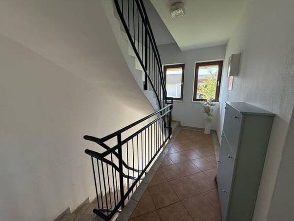 Immobilie in Neunkirchen - RENDITEOBJEKT – ca. 5% Rendite - Exponierte Lage – ca. 516m² Grund – ca. 460m² NFL – VOLLVERMIETET - Bild 3