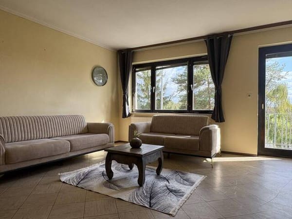 Immobilie in Zwingendorf - Leistbares Zuhause mit vielen Möglichkeiten | 4 Schlafzimmer | Innenhof | Nebengebäude | € 125.000,- - Bild 0
