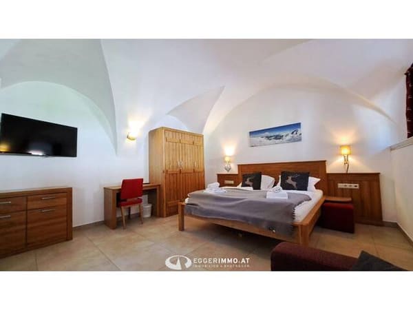 Immobilie in Niedernsill - Charmante Ferienresidenz mit 10 Betten und Garten in Niedernsill – ideal zur touristischen Vermietung oder als Hauptwohnsitz - Bild 3