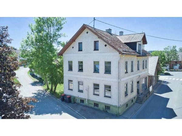 Immobilie in Ungenach - Vielseitige Liegenschaft in Ungenach – ab 02/2027 bestandsfrei - Bild 1