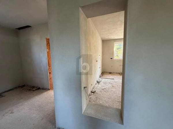Immobilie in Deutschlandsberg - WOHNEN MIT BURGBLICK GROßZÜGIGES HAUS MIT GARTEN UND VIEL POTENZIAL - Bild 1