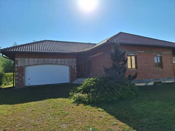 Immobilie in Kühnsdorf - Rohbau! Bungalow mit 159 m2 Wohnfläche und 1197 m2 Grundstück - Bild 0