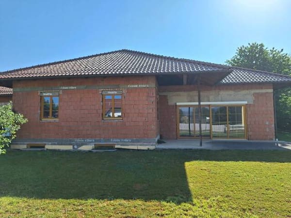 Immobilie in Kühnsdorf - Rohbau! Bungalow mit 159 m2 Wohnfläche und 1197 m2 Grundstück - Bild 1