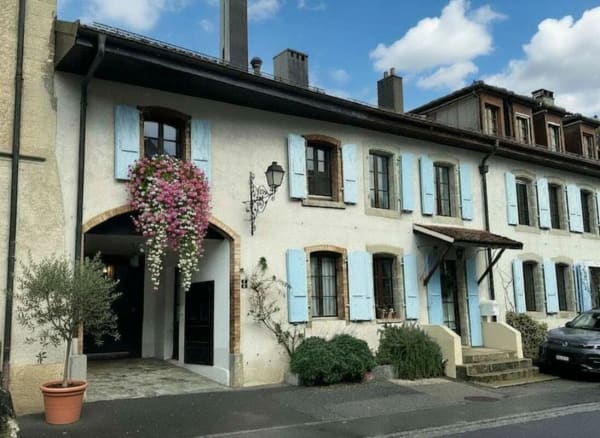 Immobilie in Etoy - BELLE MAISON VIGNERONNE CONTIGUË EN TRIPLEX - Bild 2