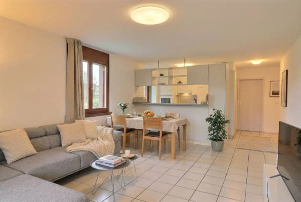 Immobilie in Le Mouret - Charmant appartement lumineux de 5.5 pièces avec balcon - Bild 2