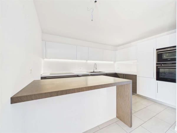 Immobilie in Lopagno - CASA CONTIGUA SU 3 PIANI CON GIARDINO E SPAZIO IDEALE PER STUDIO O ATT - Bild 9