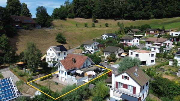 Immobilie in Teufenthal Ag - Stilvolles, ruhig gelegenes 8.5-Zimmer-Einfamilienhaus. - Bild 0