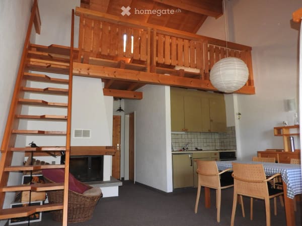 Immobilie in Ardez - 2.5-Zimmer-Dachwohnung mit Galerie in malerischem Engadiner Dorf – Ardez - Bild 2