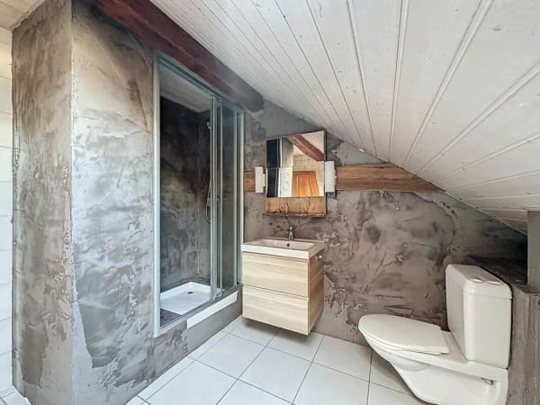 Immobilie in Yverdon-les-bains - IL OCCUPE TOUTE LA TOITURE DE L'IMMEUBLE ?VOTRE COCON SOUS LES TOITS FACE À LA THIELLE - Bild 14