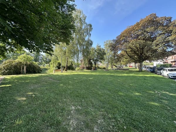 Immobilie in Yverdon-les-bains - IL OCCUPE TOUTE LA TOITURE DE L'IMMEUBLE ?VOTRE COCON SOUS LES TOITS FACE À LA THIELLE - Bild 17