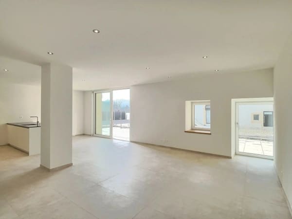 Immobilie in Penthalaz - 24 29 Magnifique appartement de 5.5 pièces au rez - Grande terrasse - Bild 0