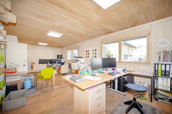 Immobilie in Kirchleerau - Wohnen und Arbeiten im exklusiven MINERGIE-Einfamilien-Holzhaus - Bild 3