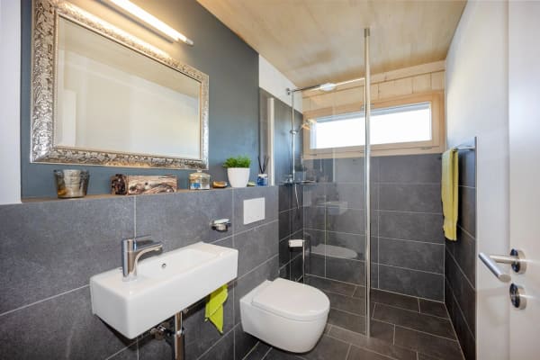 Immobilie in Kirchleerau - Wohnen und Arbeiten im exklusiven MINERGIE-Einfamilien-Holzhaus - Bild 4