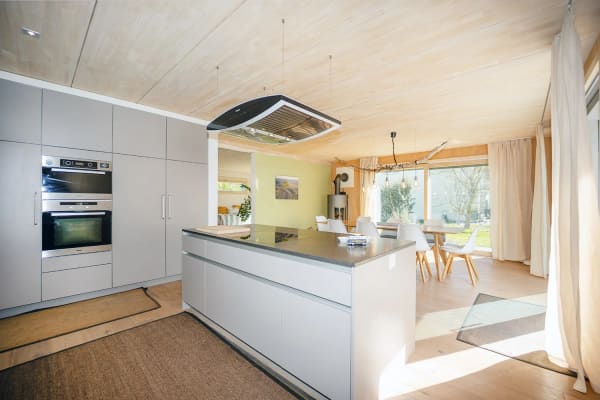 Immobilie in Kirchleerau - Wohnen und Arbeiten im exklusiven MINERGIE-Einfamilien-Holzhaus - Bild 9