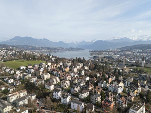 Immobilie in Luzern - 4.5-Zimmerwohnung mit Potenzial im Brambergquartier - Bild 8