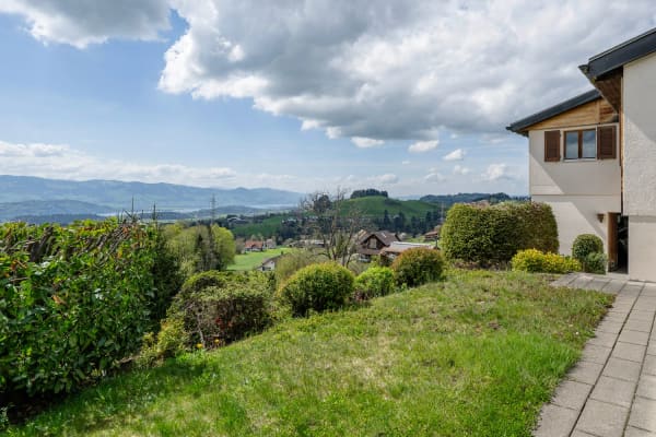 Immobilie in Eschenbach Sg - Familienglück mit Weitblick & aussergewöhnlichem Potenzial - Bild 1