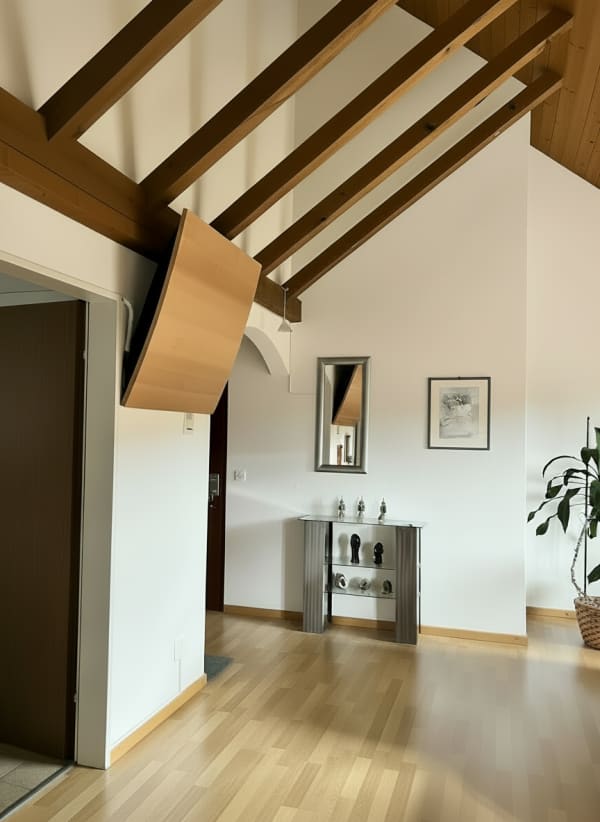 Immobilie in Buchrain - 4.5-Zimmer-Wohnung im Dachgeschoss - grosses Potenzial inklusiver PP - Bild 0