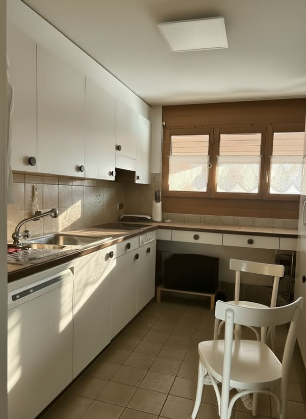 Immobilie in Buchrain - 4.5-Zimmer-Wohnung im Dachgeschoss - grosses Potenzial inklusiver PP - Bild 2