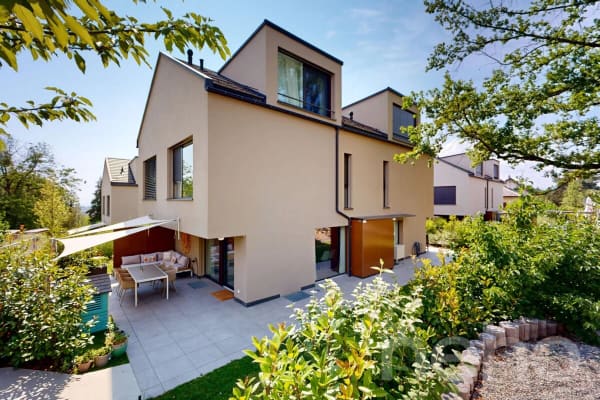 Immobilie in Renens Vd - Élégante maison mitoyenne avec jardin privatif à Renens - Bild 0