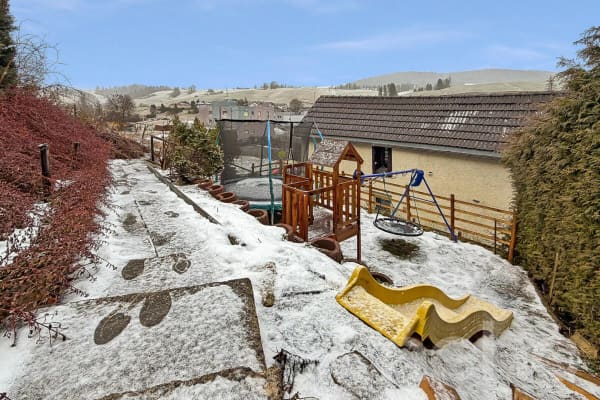 Immobilie in Le Locle - Villa individuelle avec stockage et atelier - Bild 0
