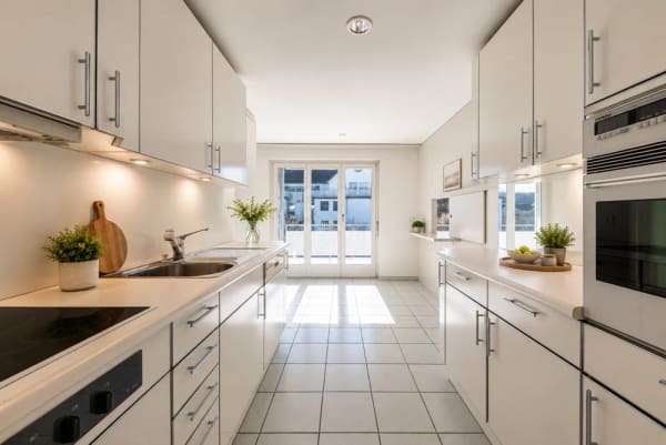 Immobilie in Bottighofen - Attraktive Eigentumswohnung mit Potenzial und sonnenverwöhntem Balkon - Bild 2