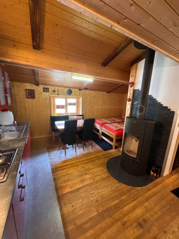 Immobilie in Erschmatt - Alpine Idylle pur - naturverbundener Rückzugsort auf der Bachalp (VS) - Bild 8