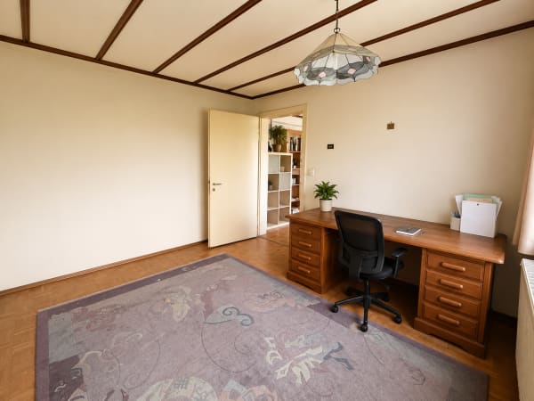Immobilie in Niedergösgen - GrosszÃ¼giges Einfamilienhaus mit vielseitigen NutzungsmÃ¶glichkeiten - Bild 3