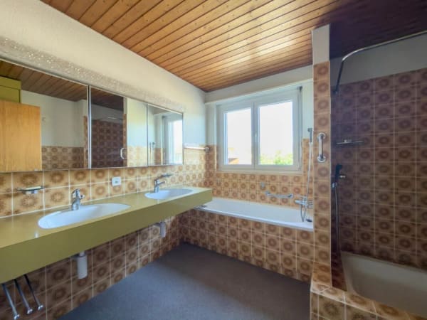 Immobilie in Buchs Ag - GemÃ¼tliche 4.5 Zimmer-Wohnung an ruhiger Lage mit Hobbyraum, Garage und viel Gestaltungspotenzial Kopie - Bild 12